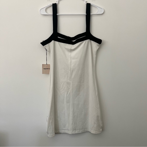 NWT Superdown Arri Contrast Trim Dress in Black and White Size Large - Picture 3 of 8